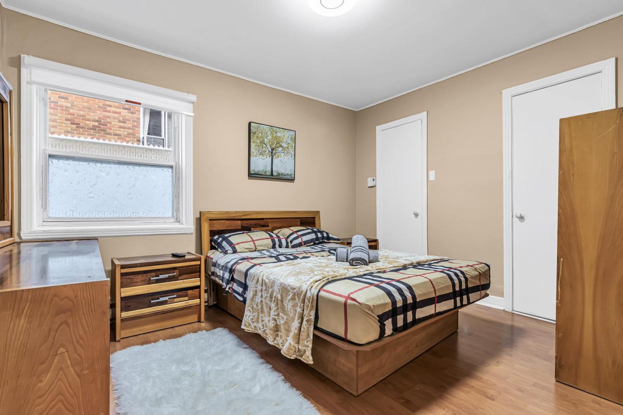 לונגאיל Beautiful 2 Bdr South Shore Montreal מראה חיצוני תמונה