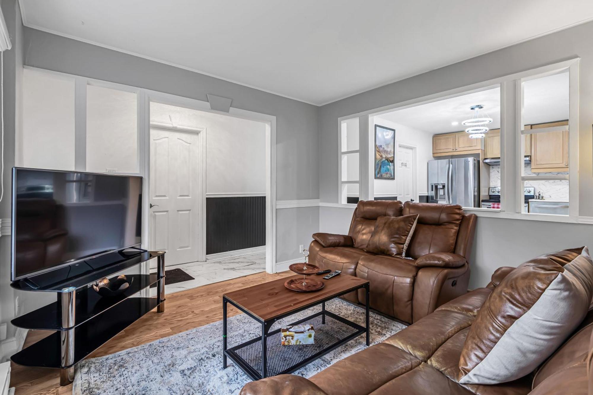 לונגאיל Beautiful 2 Bdr South Shore Montreal מראה חיצוני תמונה